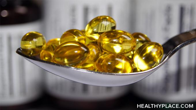 Преглед на рибеното масло, омега 3, като естествено средство за лечение на депресия и дали рибеното масло работи за лечение на депресия.