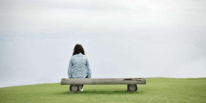 Ако не предотвратите самотата и изолацията, депресията може да се овладее. Научете как да предотвратите самотата и изолацията с тези три съвета. Погледни.