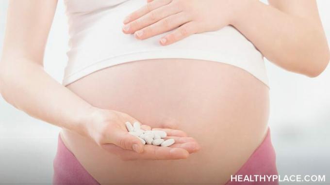 Трябва ли бременна жена с ADHD да приема стимулиращи лекарства? Няма ясен отрязан отговор, но има рискове за плода, които трябва да се имат предвид.