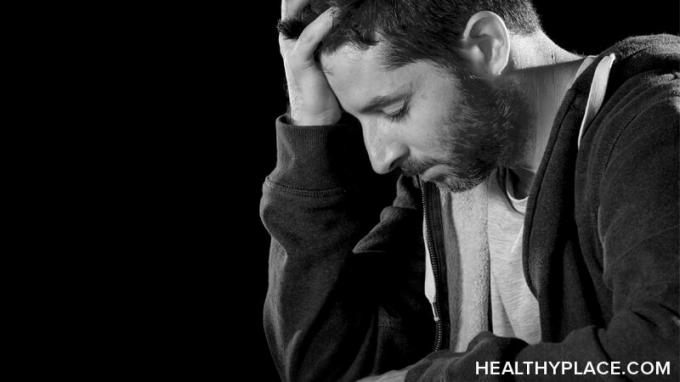 Научете за основните депресивни разстройства (MDD), включително симптомите на MDD и как основната депресия засяга ежедневието на хората. Подробности за HealthyPlace.