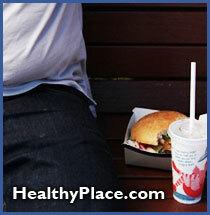 Лекарите смятат човек за затлъстяване, ако той / тежи повече от 20% над очакваното тегло за възраст, ръст и тяло. Морбидно или злокачествено затлъстяване е тегло над 100 килограма по-горе.