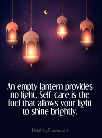 Цитат на психични заболявания - празният фенер не осигурява светлина. Самостоятелната грижа е горивото, което позволява на светлината ви да свети ярко.