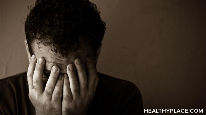 Искате ли да знаете как да помогнете на някой с ПТСР? Научете как да предлагате помощ за PTSD на ветерани и други близки на HealthyPlace.com.